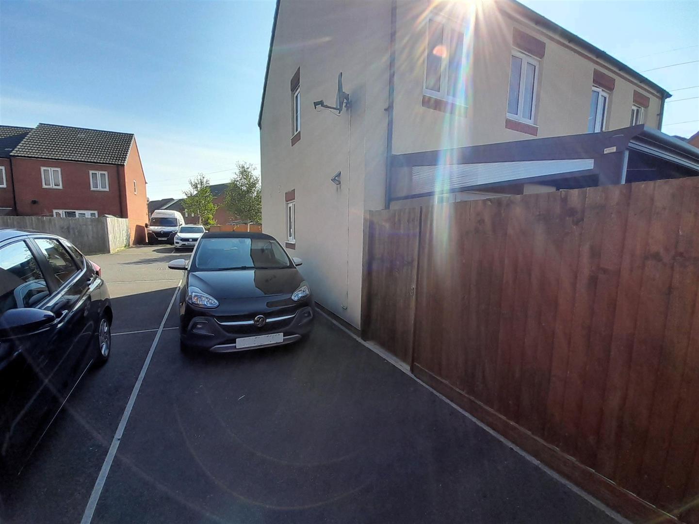 Stryd Bennett, Llanelli, SA15 4DQ